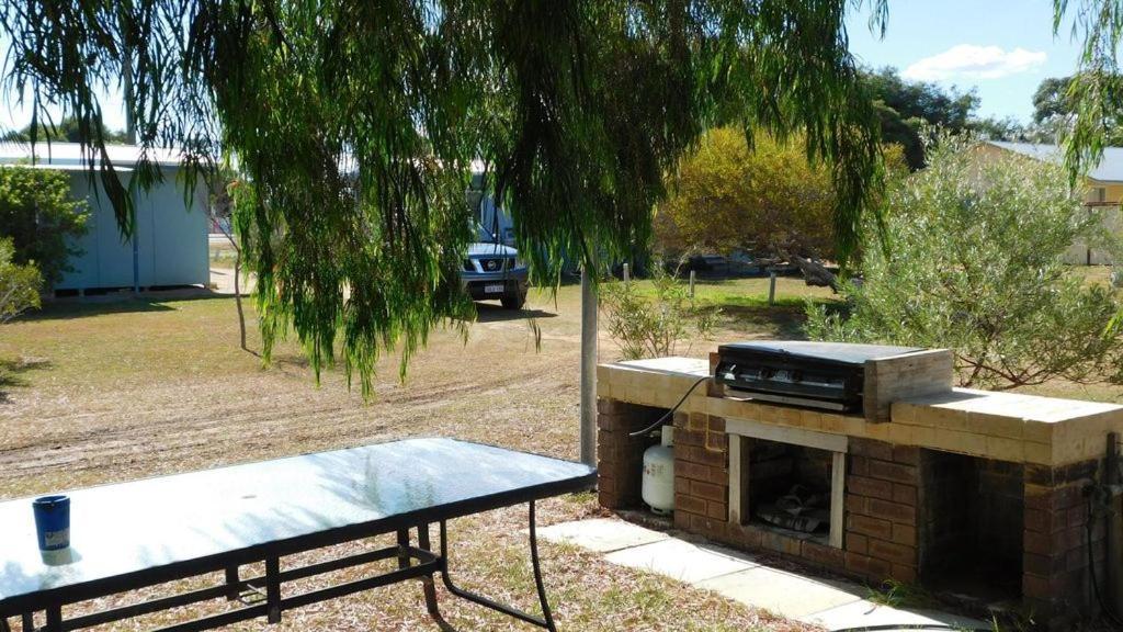 Cottage 53 - Topspot Cottages จูเรียนเบย์ ภายนอก รูปภาพ